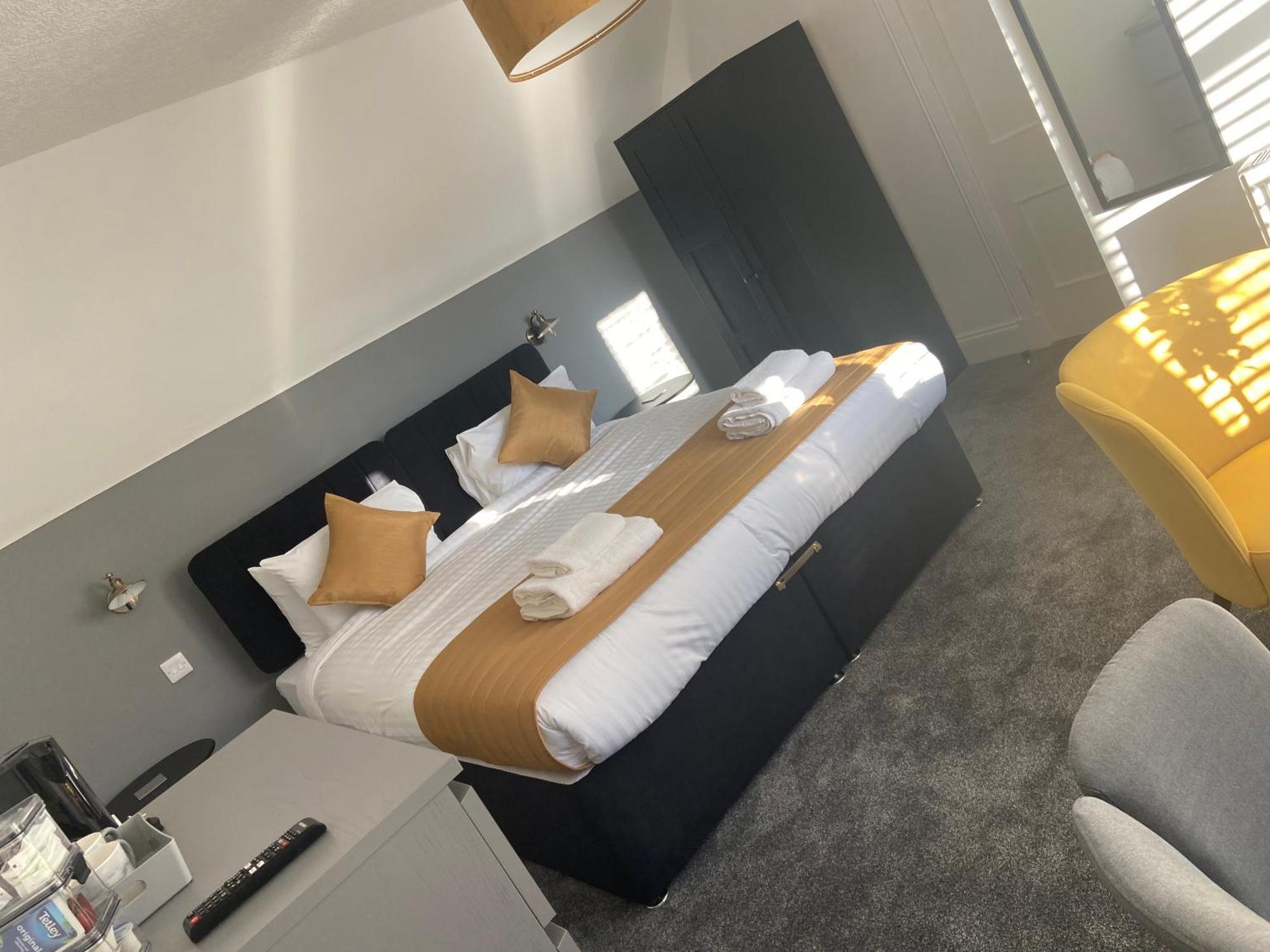 The Station Hotel ألنيس المظهر الخارجي الصورة